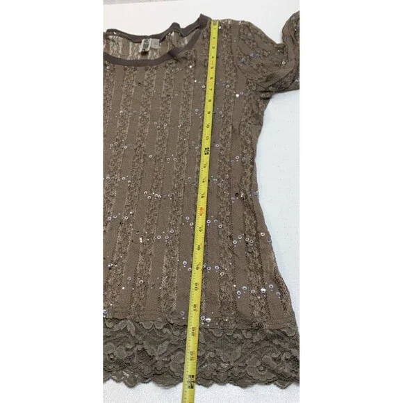 BKE Buckle Burnout Sequin Lace Top Shirt Womens L Taupe Y2K Sheer - Picture 5 of 11